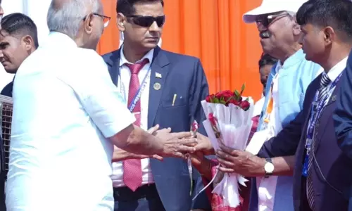 MP बृजमोहन अग्रवाल ने सूर्यकिरण एरोबैटिक टीम का शानदार प्रदर्शन देखा MP बृजमोहन अग्रवाल ने सूर्यकिरण एरोबैटिक टीम का शानदार प्रदर्शन देखा