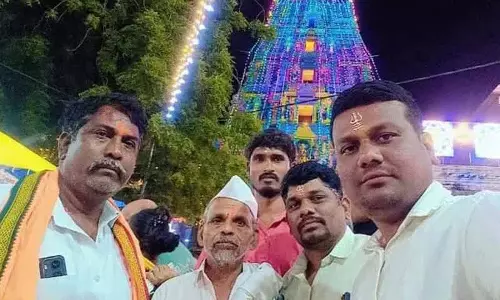 Telangana तीर्थयात्री दुर्घटना, कर्नाटक दुर्घटना में मृतकों की संख्या बढ़कर चार हुई Telangana तीर्थयात्री दुर्घटना, कर्नाटक दुर्घटना में मृतकों की संख्या बढ़कर चार हुई