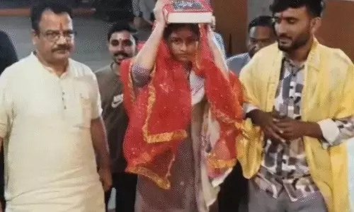 Khandwa: हिंदू युवक से रुखसार ने खंडवा में रचाई शादी, बचपन से धर्म में सम्मान की बात