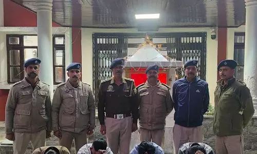 Kasauli में 62 ग्राम हेरोइन के साथ पंजाब के चार युवक गिरफ्तार Kasauli में 62 ग्राम हेरोइन के साथ पंजाब के चार युवक गिरफ्तार
