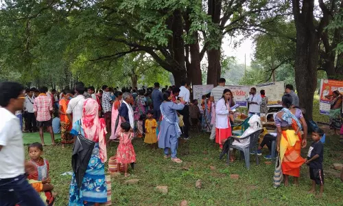 धुर माओवाद प्रभावित क्षेत्र के 7 गांवों में पहली बार लगा मेगा हेल्थ कैंप