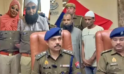 छूरी से गला रेतकर पत्नी की हत्या, सहयोगी के साथ पकड़ा गया पति