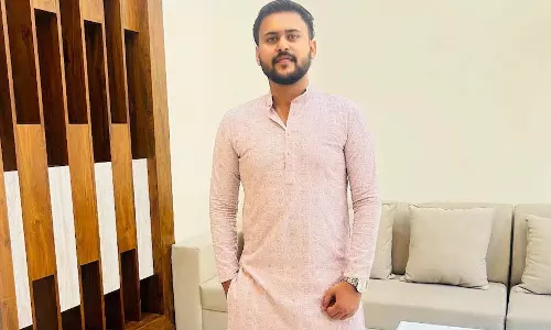 OYO होटल में सॉफ्टवेयर इंजीनियर की मिली लाश, आत्महत्या मान रही पुलिस OYO होटल में सॉफ्टवेयर इंजीनियर की मिली लाश, आत्महत्या मान रही पुलिस