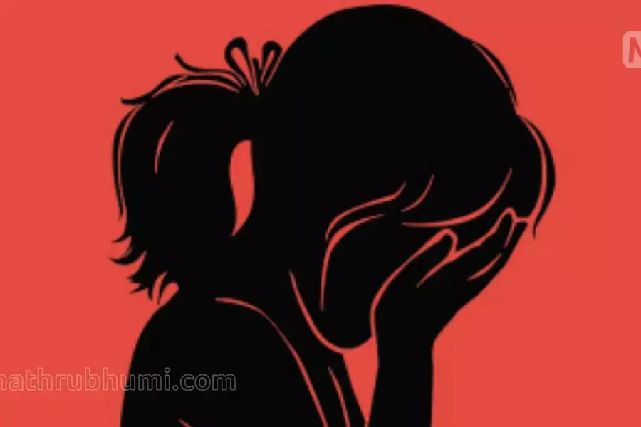 Kerala की पॉक्सो अदालत ने नाबालिग लड़की से दुर्व्यवहार के लिए Kerala की पॉक्सो अदालत ने नाबालिग लड़की से दुर्व्यवहार के लिए