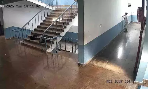 चित्तूर के SITAMS कॉलेज की तीसरी मंजिल से कूदकर बीटेक छात्र की मौत