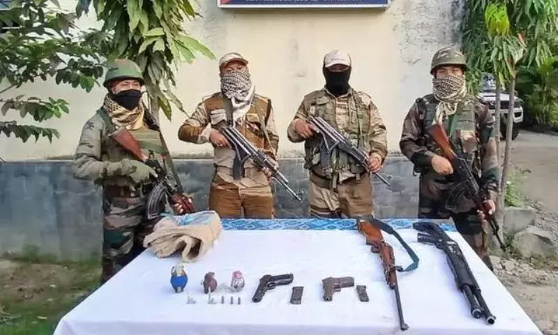 Manipur में उग्रवादियों के शिविर का भंडाफोड़, छिपे हुए हथियार बरामद