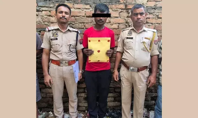 Assam पुलिस ने गुवाहाटी में चार युवकों को बचाया, ड्रग तस्कर को गिरफ्तार किया Assam पुलिस ने गुवाहाटी में चार युवकों को बचाया, ड्रग तस्कर को गिरफ्तार किया