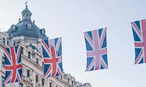UK में गला घोंटने या दम घुटने जैसी अश्लील सामग्री पर प्रतिबंध