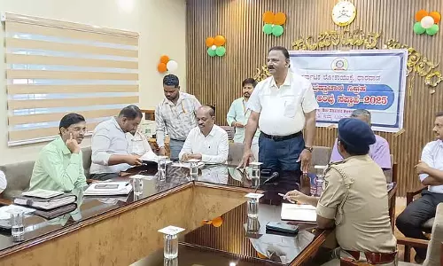 भ्रष्टाचार रोकें और देश की प्रगति में हाथ बटाएं: Lokayukta Inspector भ्रष्टाचार रोकें और देश की प्रगति में हाथ बटाएं: Lokayukta Inspector