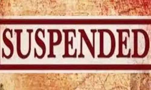 ट्रांसफर आदेश का पालन नहीं करने वाला पटवारी सस्पेंड ट्रांसफर आदेश का पालन नहीं करने वाला पटवारी सस्पेंड