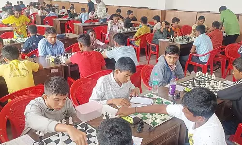राज्य स्तरीय शतरंज टूर्नामेंट: कड़ी प्रतिस्पर्धा राज्य स्तरीय शतरंज टूर्नामेंट: कड़ी प्रतिस्पर्धा