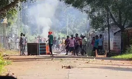 सीमा विवाद को लेकर खोरधा के ओस्तापुर और Kotpalla villages में झड़पें सीमा विवाद को लेकर खोरधा के ओस्तापुर और Kotpalla villages में झड़पें