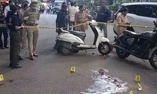 Pune: पुराने झगड़े में किशोर मारा गया, आरोपी का वीडियो हुआ ऑनलाइन Pune: पुराने झगड़े में किशोर मारा गया, आरोपी का वीडियो हुआ ऑनलाइन