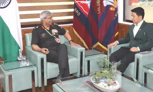 Sikkim : इंद्र हंग ने बीआरओ महानिदेशक से मुलाकात की, उत्तरी सिक्किम के लिए Sikkim : इंद्र हंग ने बीआरओ महानिदेशक से मुलाकात की, उत्तरी सिक्किम के लिए