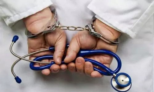 Asar Alli में फर्जी डॉक्टर का पर्दाफाश, तीन के खिलाफ मामला दर्ज