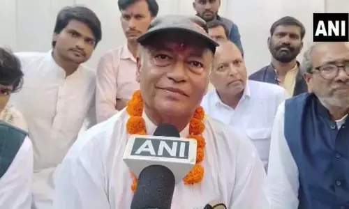 कांग्रेस से निष्कासित लक्ष्मण सिंह का बड़ा बयान, राहुल गांधी PM बनने के योग्य नहीं कांग्रेस से निष्कासित लक्ष्मण सिंह का बड़ा बयान, राहुल गांधी PM बनने के योग्य नहीं