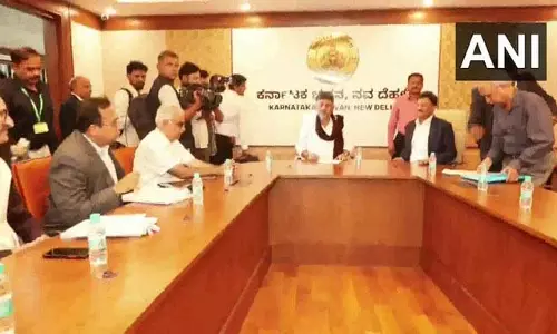 सिंचाई परियोजनाओं, सीएम डी.के. शिवकुमार की सुप्रीम कोर्ट वकीलों संग अहम बैठक सिंचाई परियोजनाओं, सीएम डी.के. शिवकुमार की सुप्रीम कोर्ट वकीलों संग अहम बैठक