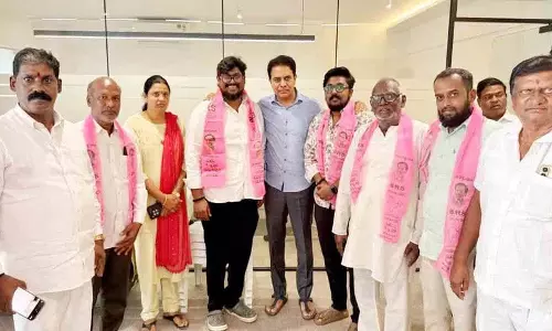 BRS में शामिल हुए कांग्रेस नेता