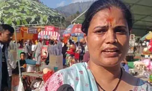 श्रीनगर में बैकुंठ चतुर्दशी मेला, श्रद्धालुओं की उमड़ी भीड़