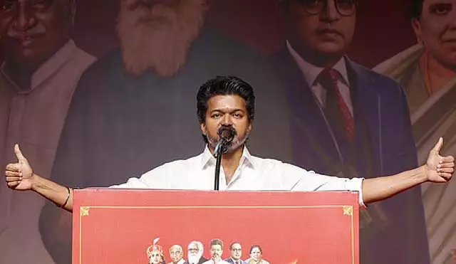 मुख्यमंत्री पद के उम्मीदवार विजय: तेवागा की आम समिति में फैसला मुख्यमंत्री पद के उम्मीदवार विजय: तेवागा की आम समिति में फैसला