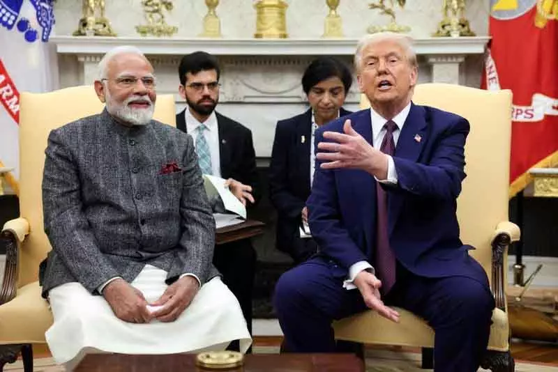 ट्रम्प ने भारत-पाकिस्तान युद्धविराम और 8 विमानों के मार गिराने का दावा दोहराया ट्रम्प ने भारत-पाकिस्तान युद्धविराम और 8 विमानों के मार गिराने का दावा दोहराया