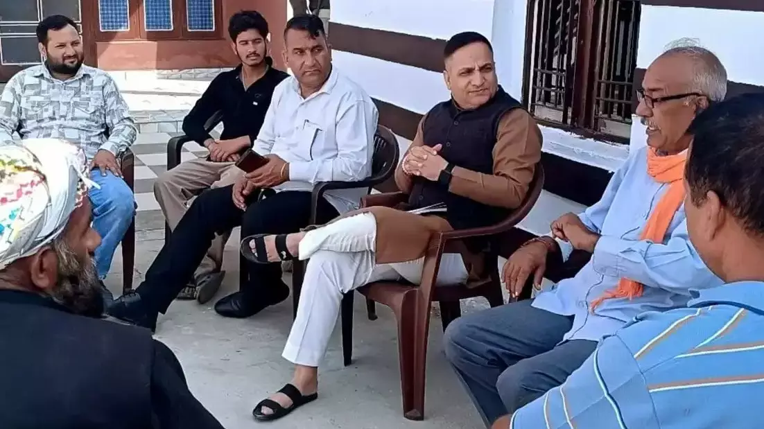 Jammu: भाजपा के साथ नगरोटा में पवन शर्मा का मोर्चा मजबूत Jammu: भाजपा के साथ नगरोटा में पवन शर्मा का मोर्चा मजबूत