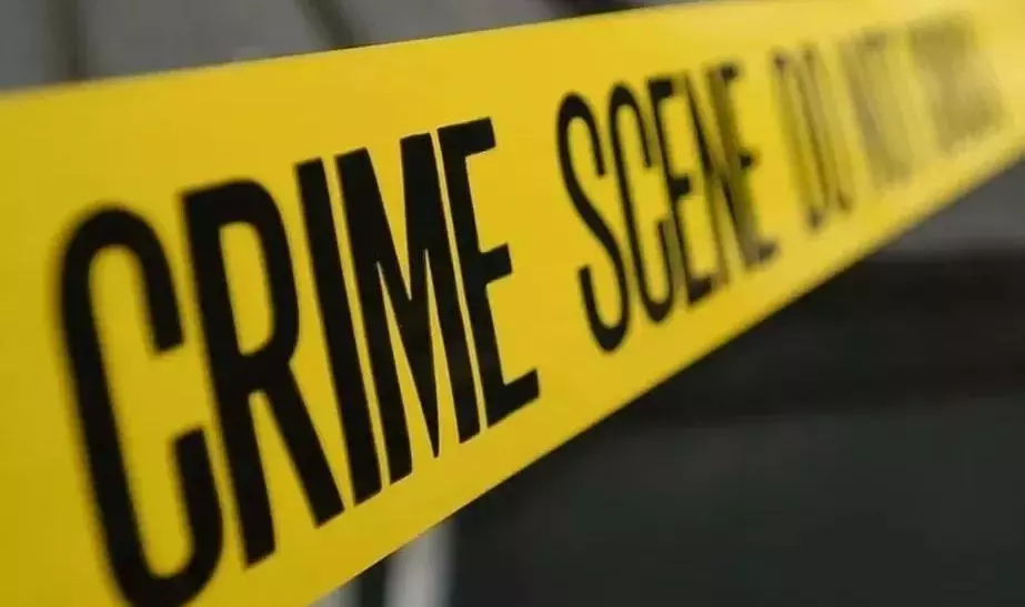 दहला देने वाला मंजर! बच्ची की गला रेतकर हत्या, शक के घेरे में परिवार की सबसे करीबी सदस्य दहला देने वाला मंजर! बच्ची की गला रेतकर हत्या, शक के घेरे में परिवार की सबसे करीबी सदस्य