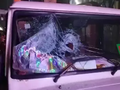 Bengal: नबद्वीप में केंद्रीय मंत्री सुकांत मजूमदार के काफिले पर हमला Bengal: नबद्वीप में केंद्रीय मंत्री सुकांत मजूमदार के काफिले पर हमला