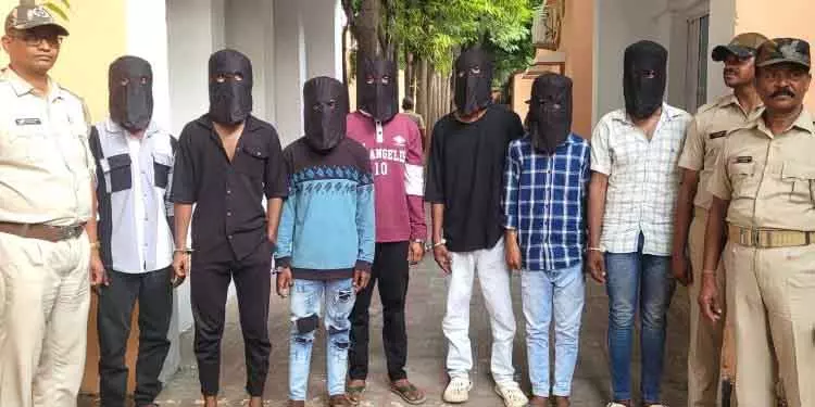 Sambalpur पुरानी दुश्मनी के चलते युवक की हत्या के आरोप में सात गिरफ्तार Sambalpur पुरानी दुश्मनी के चलते युवक की हत्या के आरोप में सात गिरफ्तार
