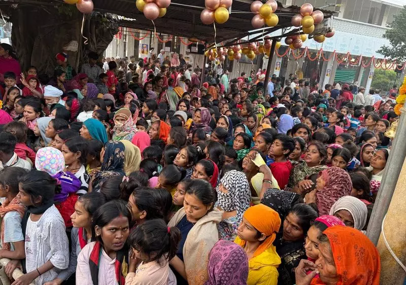 Haryana : गुरु नानक की कृपा से करनाल जगमगा उठा Haryana : गुरु नानक की कृपा से करनाल जगमगा उठा
