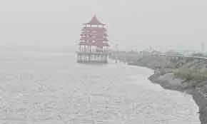 चेम्बरमबक्कम झील में जल स्तर में तेजी से वृद्धि देखी जा रही चेम्बरमबक्कम झील में जल स्तर में तेजी से वृद्धि देखी जा रही