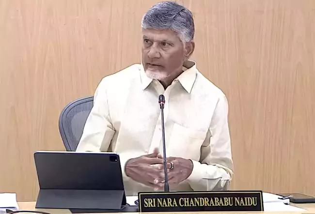 लोगों के हेल्थ रिकॉर्ड डिजी लॉकर में: CM Chandrababu लोगों के हेल्थ रिकॉर्ड डिजी लॉकर में: CM Chandrababu