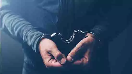 Faridabad: नाबालिग लड़की पर गोली चलाने वाला आरोपी गुरुग्राम से पकड़ा गया Faridabad: नाबालिग लड़की पर गोली चलाने वाला आरोपी गुरुग्राम से पकड़ा गया
