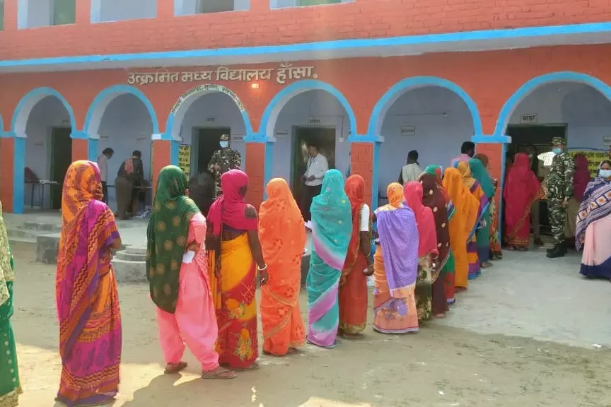 Bihar विधानसभा चुनाव में नारी शक्ति का उभार 2010 के बाद से देखने को मिल रहा Bihar विधानसभा चुनाव में नारी शक्ति का उभार 2010 के बाद से देखने को मिल रहा