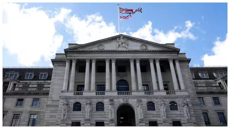 लगातार मुद्रास्फीति के बीच Bank of England ने ब्याज दर 4% पर बरकरार रखी लगातार मुद्रास्फीति के बीच Bank of England ने ब्याज दर 4% पर बरकरार रखी