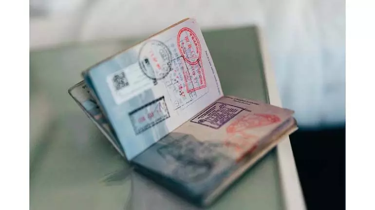 कनाडा ने फास्ट-ट्रैक H-1B कार्यक्रम की घोषणा की कनाडा ने फास्ट-ट्रैक H-1B कार्यक्रम की घोषणा की