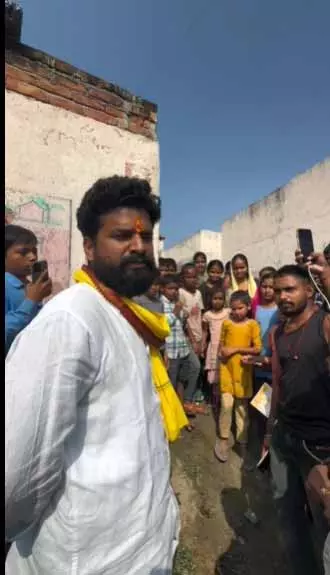 भोजपुरी अभिनेता रितेश पांडे ने उठाई करगहर के विकास की आवाज भोजपुरी अभिनेता रितेश पांडे ने उठाई करगहर के विकास की आवाज