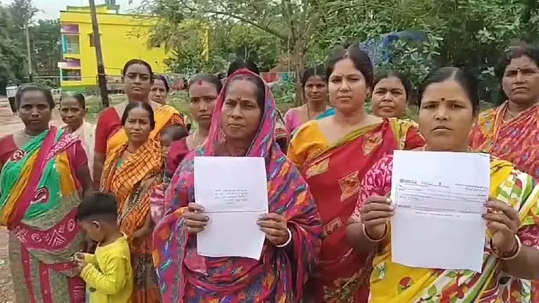 दुर्गा पूजा अनुदान नहीं मिलने से मालदा में पूजा समितियों को परेशानी का सामना करना पड़ रहा है दुर्गा पूजा अनुदान नहीं मिलने से मालदा में पूजा समितियों को परेशानी का सामना करना पड़ रहा है