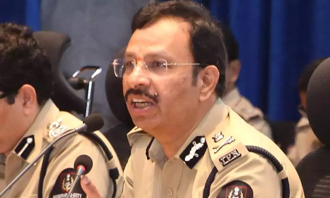 Hyderabad : साइबर धोखाधड़ी में वृद्धि सज्जनार ने नागरिकों को सचेत किया Hyderabad : साइबर धोखाधड़ी में वृद्धि सज्जनार ने नागरिकों को सचेत किया