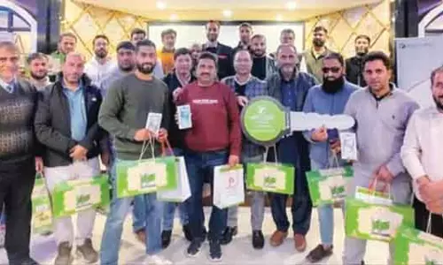 जेके सीमेंट ने श्रीनगर में खुदरा विक्रेताओं की बैठक आयोजित की जेके सीमेंट ने श्रीनगर में खुदरा विक्रेताओं की बैठक आयोजित की