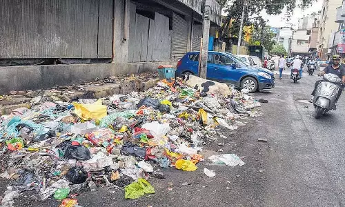Karnataka : कहीं भी कूड़ा फेंकने पर ₹5,000 का जुर्माना और क्रिमिनल केस होगा Karnataka : कहीं भी कूड़ा फेंकने पर ₹5,000 का जुर्माना और क्रिमिनल केस होगा