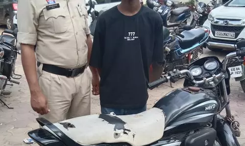 सोने का मंगलसूत्र स्नैचिंग, बिट्टू बदमाश गिरफ्तार