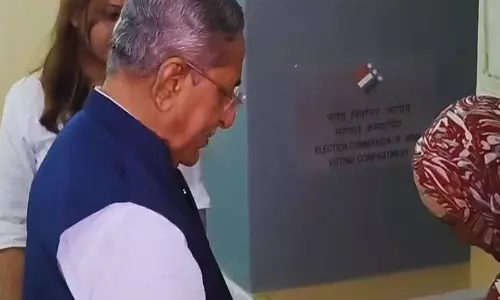 बिहार विधानसभा अध्यक्ष नंद किशोर यादव ने पटना साहिब में किया मतदान