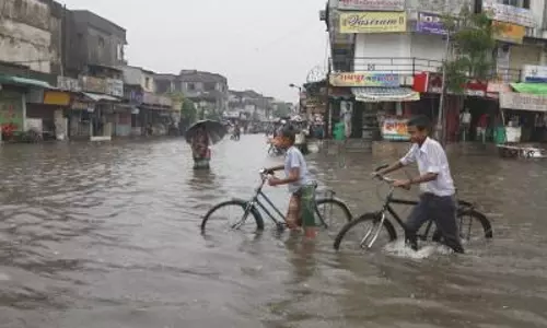 गुजरात में छिटपुट बारिश से तापमान में गिरावट आने की संभावना: IMD गुजरात में छिटपुट बारिश से तापमान में गिरावट आने की संभावना: IMD