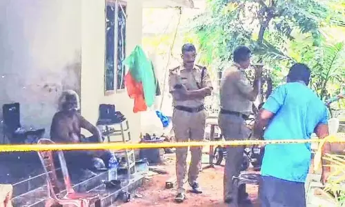 Kerala : बच्ची की मौत का रहस्य बरकरार, हत्या का संदेह Kerala : बच्ची की मौत का रहस्य बरकरार, हत्या का संदेह