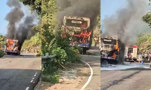 Ap में एक और बस में आग लगी, यात्री सुरक्षित