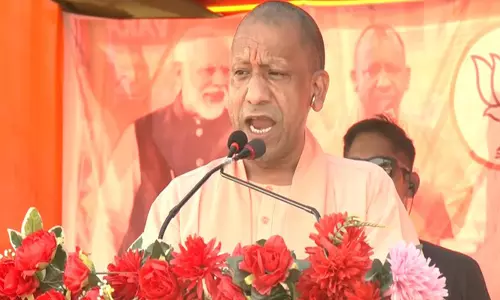 Bihar Elections: योगी आदित्यनाथ ने महागठबंधन पर युवाओं को पहचान का संकट देने का आरोप लगाया