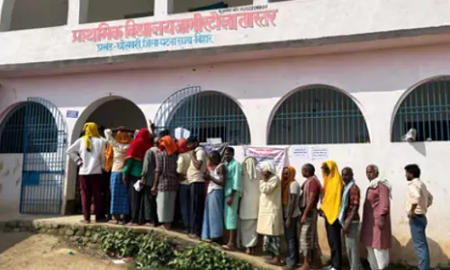 Bihar चुनाव: दोपहर 3 बजे तक 121 सीटों पर 53.77 प्रतिशत मतदान