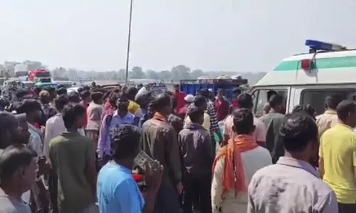 Dhanbad में दामोदर नदी में छह युवक डूबे, चार के शव बरामद, दो की तलाश जारी Dhanbad में दामोदर नदी में छह युवक डूबे, चार के शव बरामद, दो की तलाश जारी