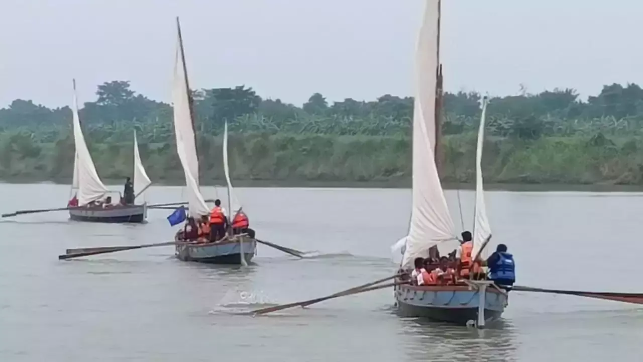 Kolkata: गंगा में NCC कैडेट्स ने तय की 400 किमी से अधिक दूरी